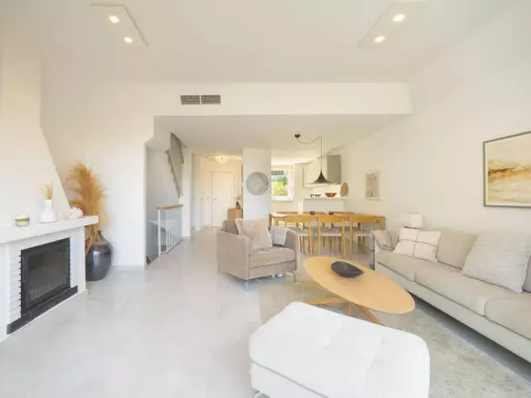 3-bedroom Villa In Marbella, Spain (174 M²)