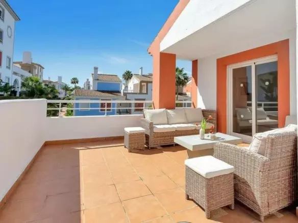 3-bedroom Apartment In Estepona, Spain (115 M²)