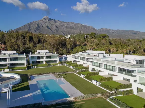 3-bedroom Town House In Marbella, Spain (375 M²)