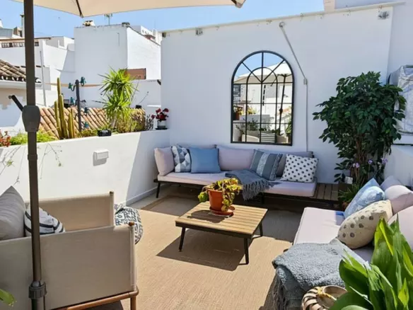 2-bedroom Apartment In Estepona, Spain (93 M²)