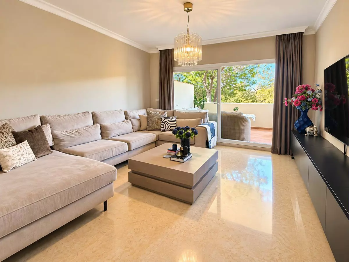 3-bedroom Apartment In Marbella, Spain (155 M²)