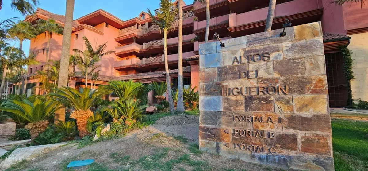 2-bedroom Apartment In Fuengirola, Spain (109 M²)