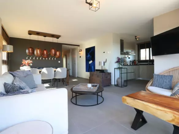 3-bedroom Apartment In Guardamar Del Segura, Spain (109 M²)