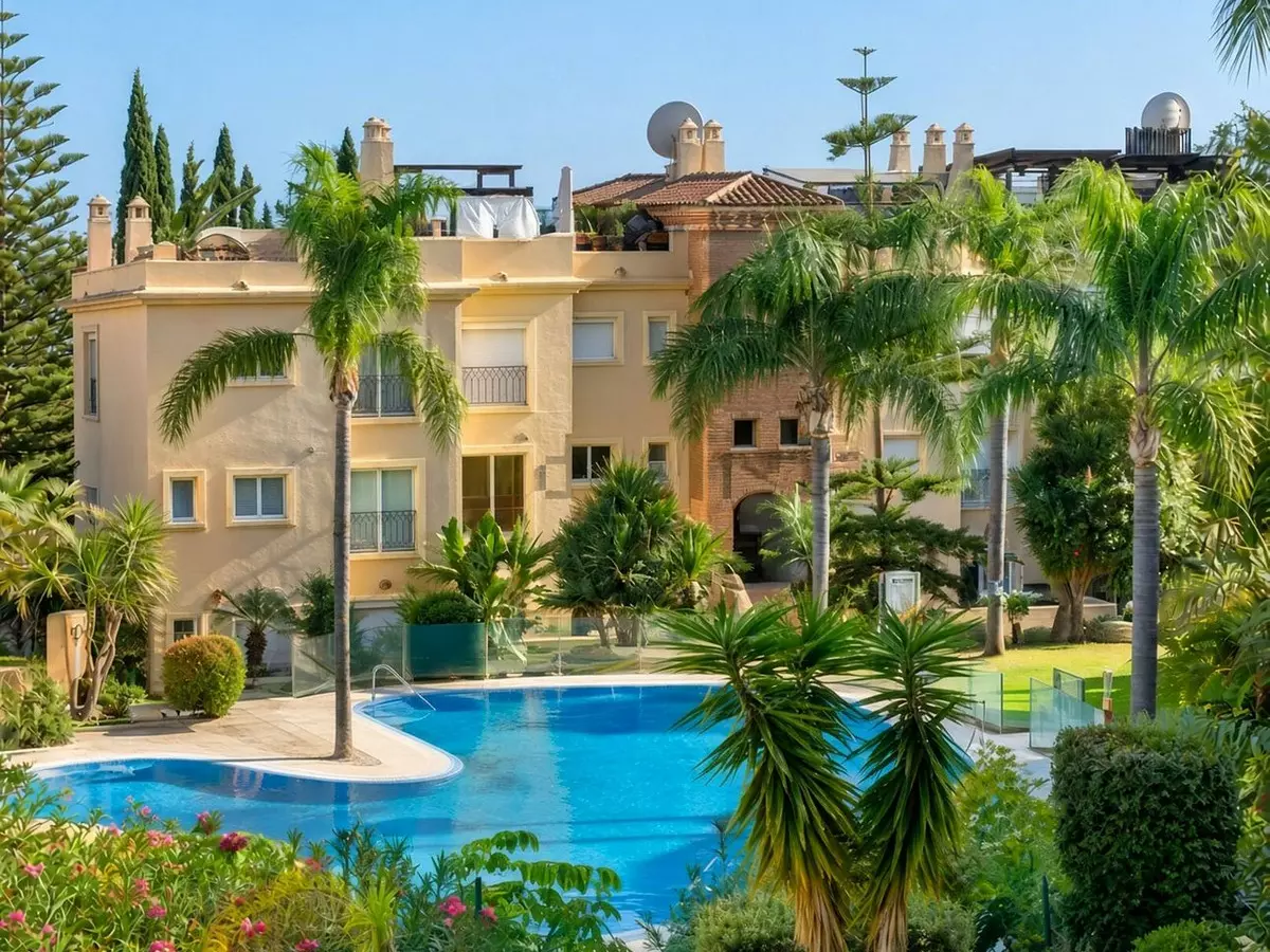 3-bedroom Apartment In Estepona, Spain (110 M²)