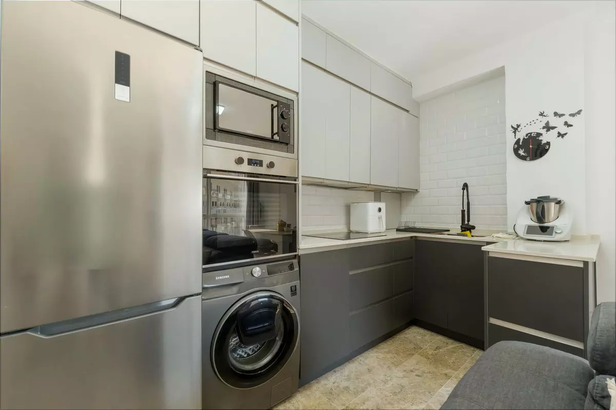 1-bedroom Apartment In Torremolinos, Spain (61 M²)