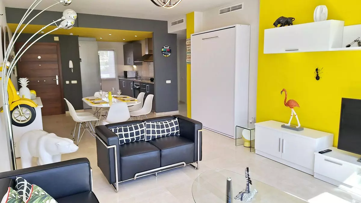 2-bedroom Apartment In Estepona, Spain (100 M²)