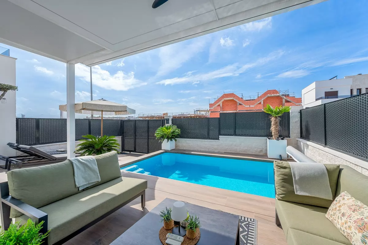3-bedroom Villa In Orihuela, Spain (119 M²)