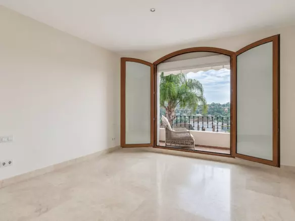 3-bedroom Town House In Estepona, Spain (157 M²)