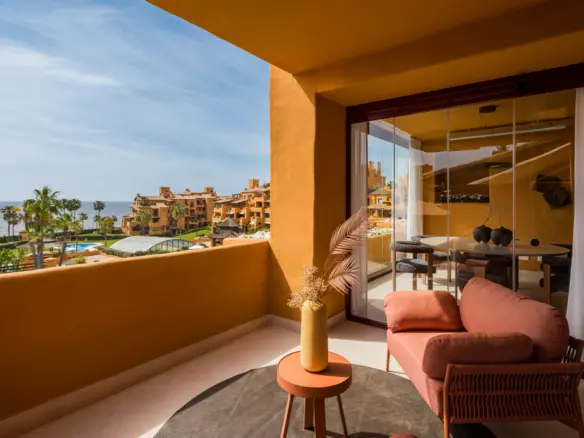 3-bedroom Apartment In Estepona, Spain (163 M²)