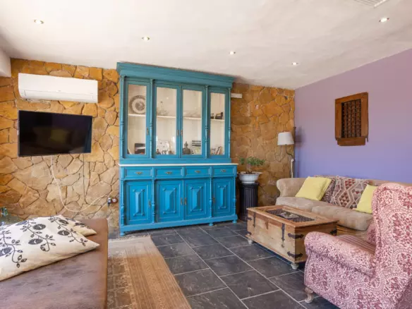4-bedroom Villa In San Miguel De Salinas, Spain (220 M²)