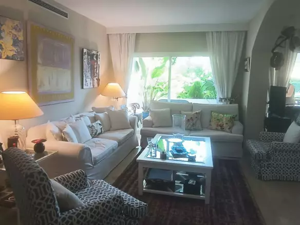 3-bedroom Apartment In Estepona, Spain (208 M²)