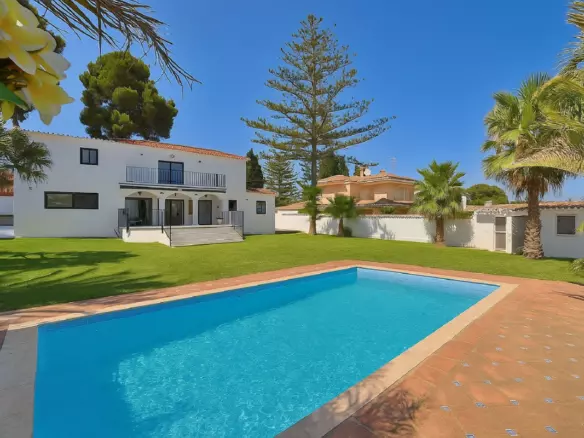 5-bedroom Villa In Mijas, Spain (307 M²)