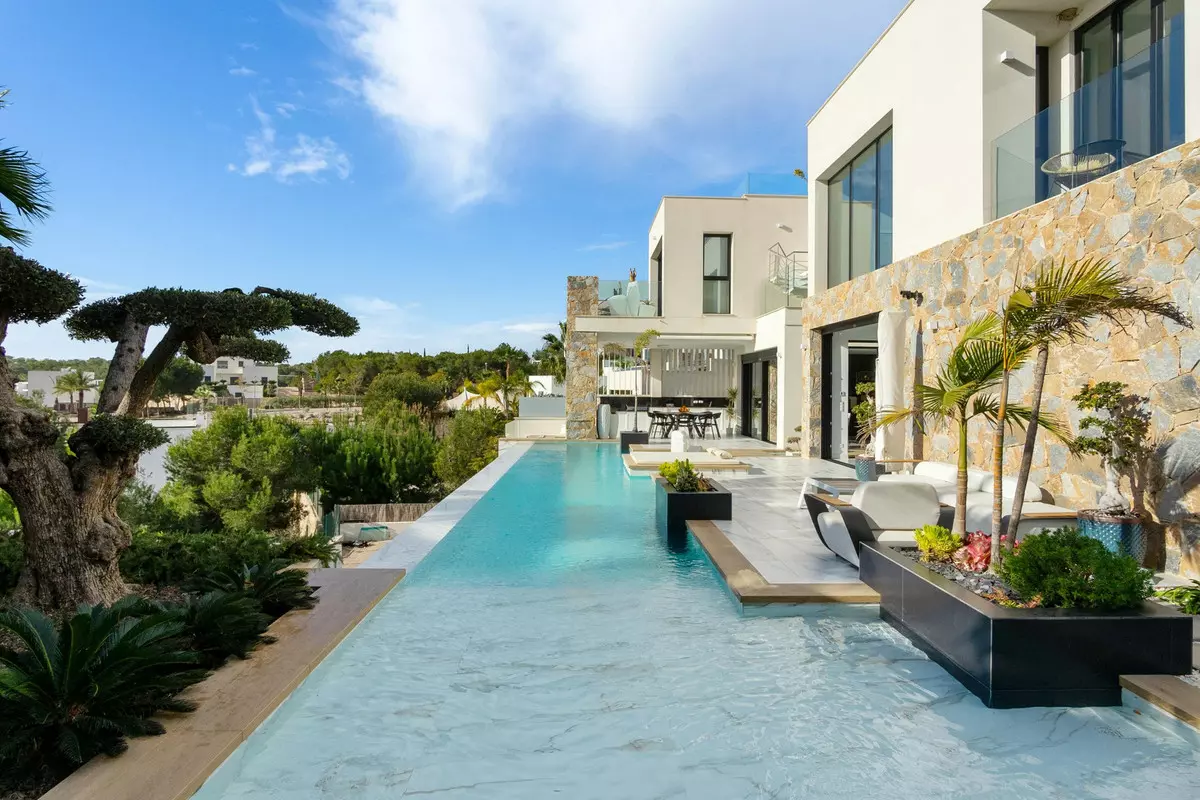 4-bedroom Villa In Orihuela, Spain (550 M²)