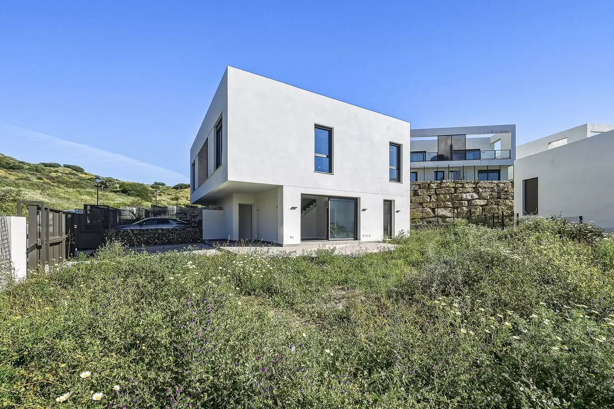 3-bedroom Villa In Mijas, Spain (133 M²)