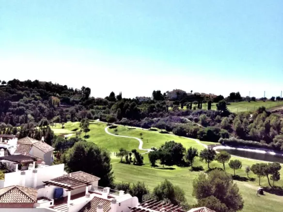3-bedroom Apartment In Benahavis, Spain (108 M²)