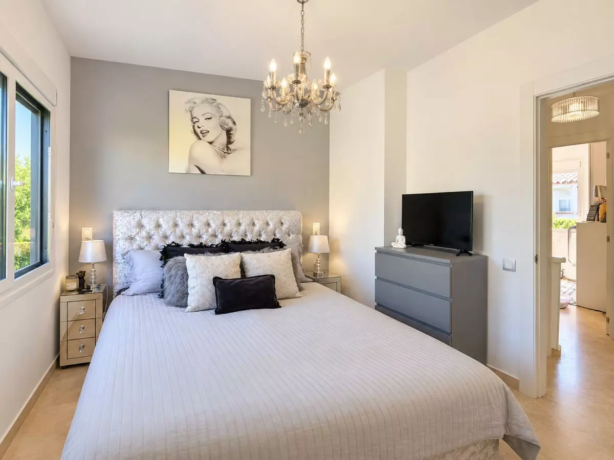 3-bedroom Villa In Manilva, Spain (97 M²)