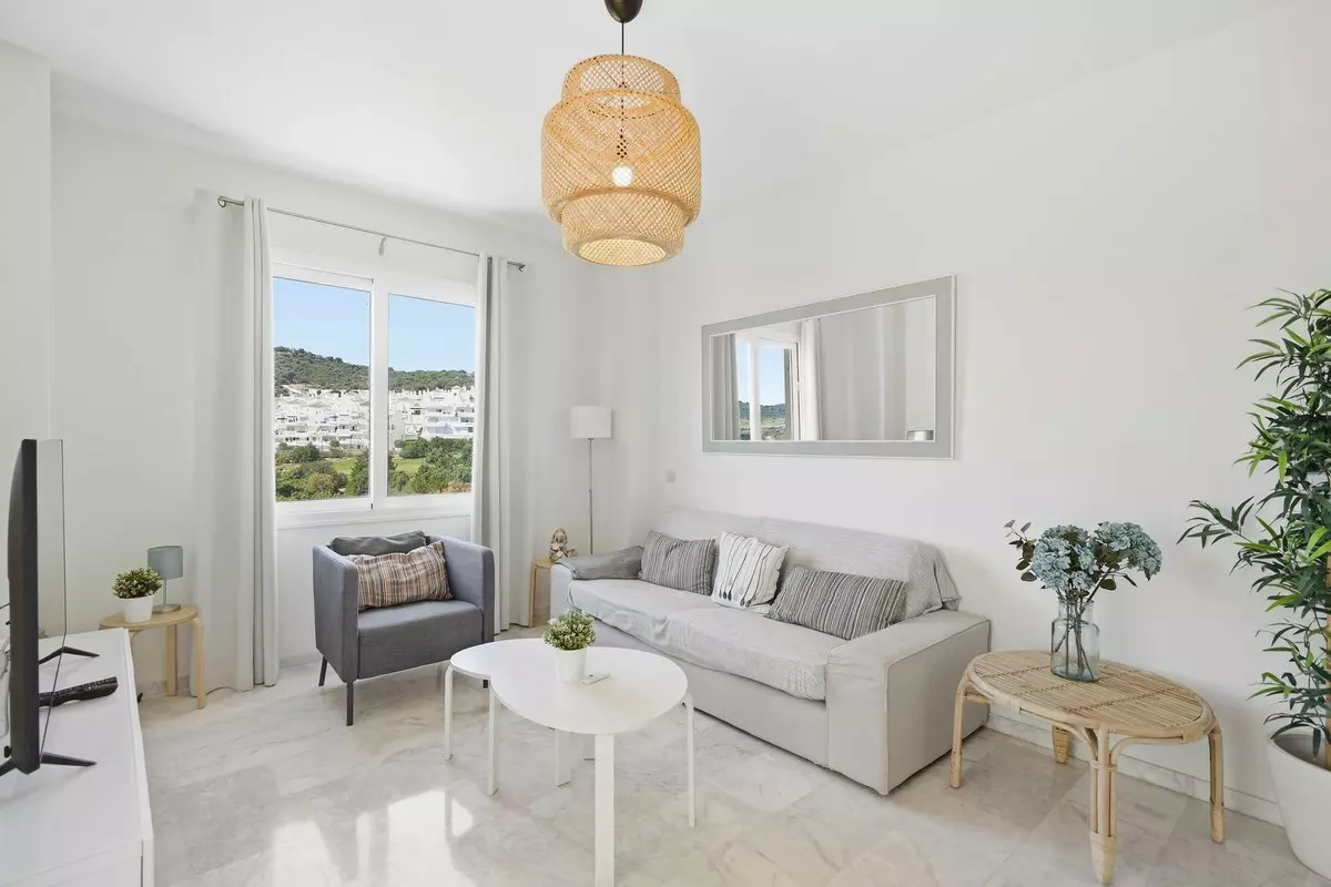 2-bedroom Apartment In Estepona, Spain (86 M²)