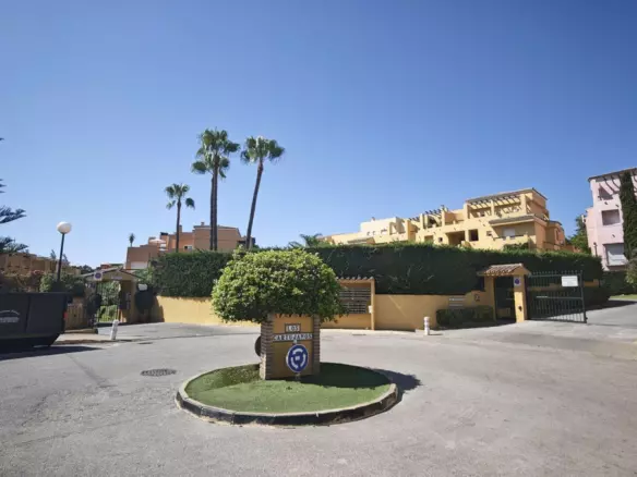 2-bedroom Apartment In Marbella, Spain (104 M²)