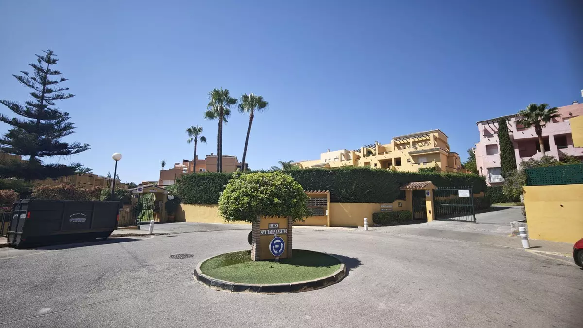 2-bedroom Apartment In Marbella, Spain (104 M²)