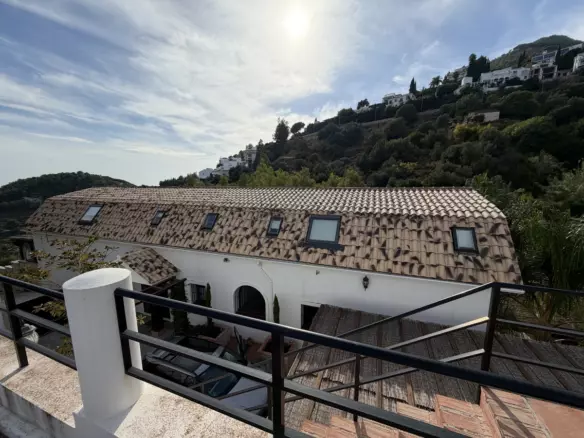9-bedroom Villa In Mijas, Spain (720 M²)