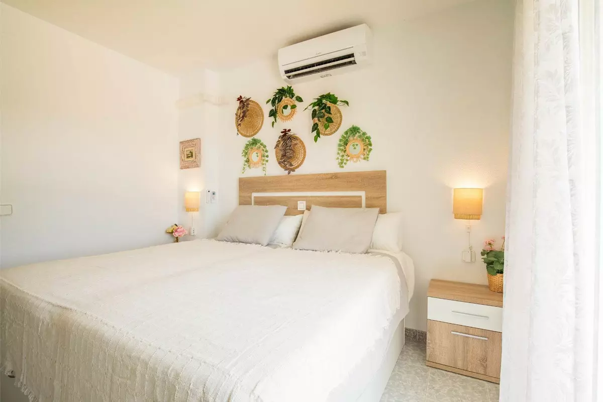 2-bedroom Apartment In Benalmádena, Spain (99 M²)