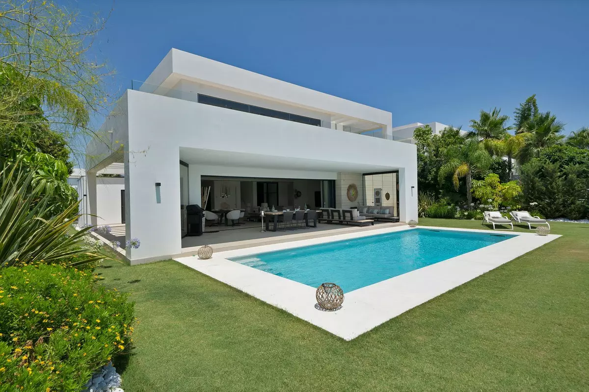 4-bedroom Villa In Mijas, Spain (314 M²)