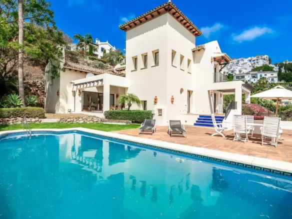4-bedroom Villa In Benahavis, Spain (396 M²)