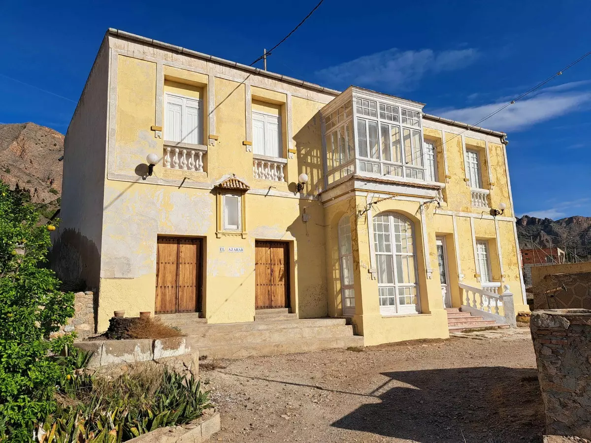 7-bedroom Country House In Orihuela, Spain (12.441 M²)