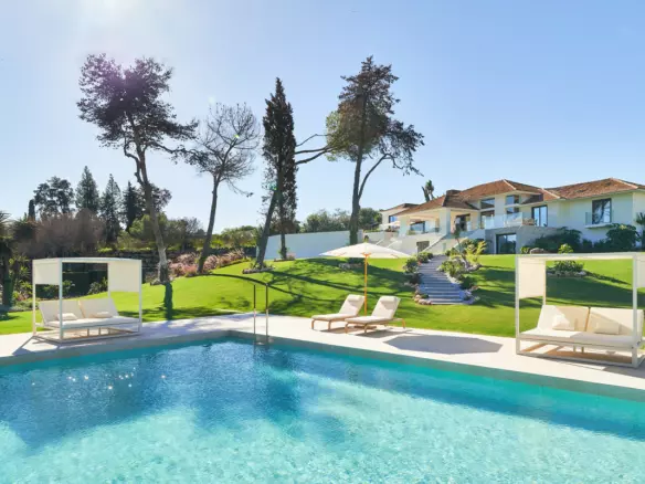 6-bedroom Villa In Marbella, Spain (449 M²)