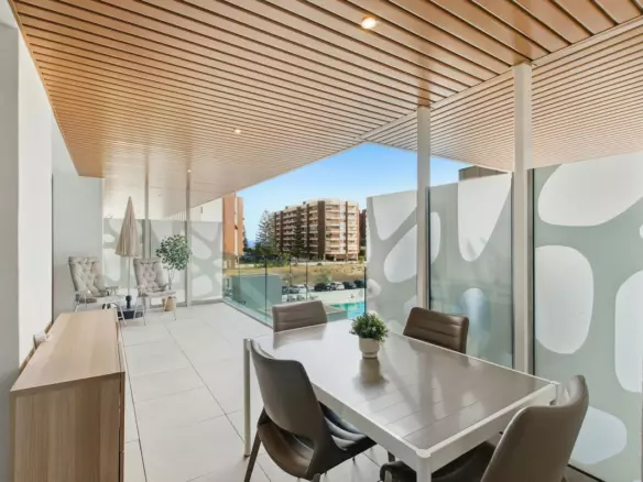 2-bedroom Apartment In Fuengirola, Spain (124 M²)