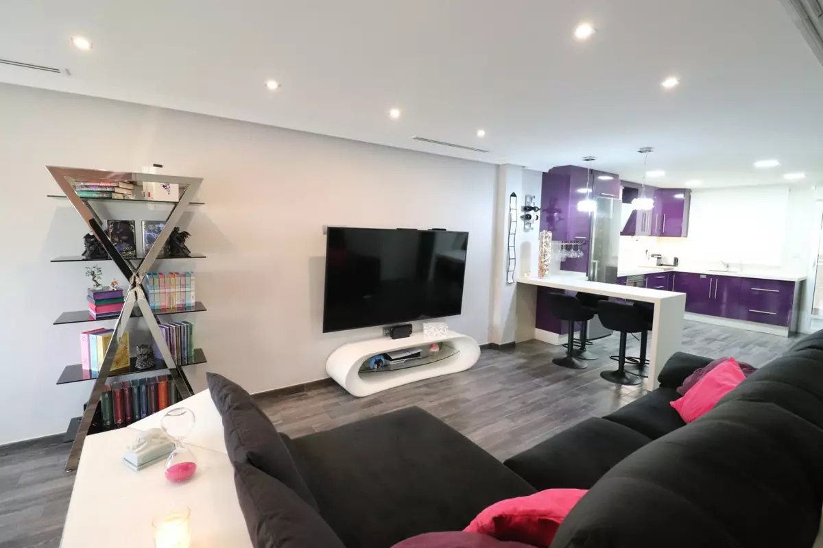 3-bedroom Town House In Redovan, Spain (241 M²)