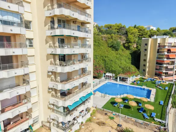 4-bedroom Apartment In Torremolinos, Spain (135 M²)