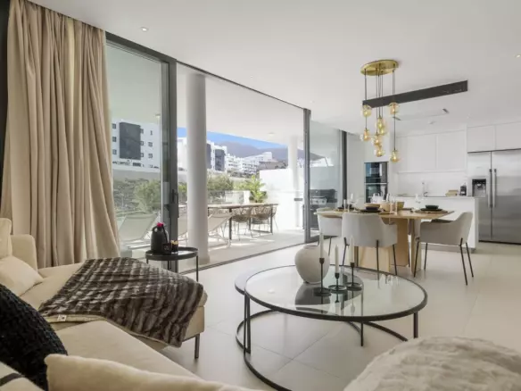 2-bedroom Apartment In Fuengirola, Spain (87 M²)