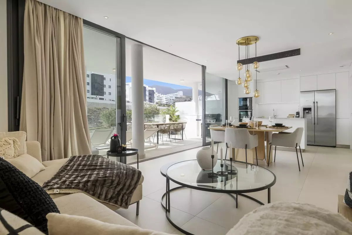 2-bedroom Apartment In Fuengirola, Spain (87 M²)