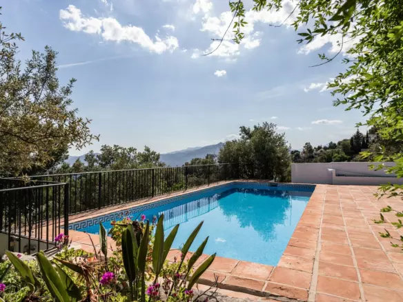 4-bedroom Villa In Mijas, Spain (269 M²)