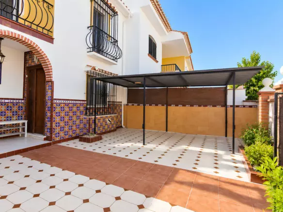 3-bedroom Villa In Fuengirola, Spain (155 M²)