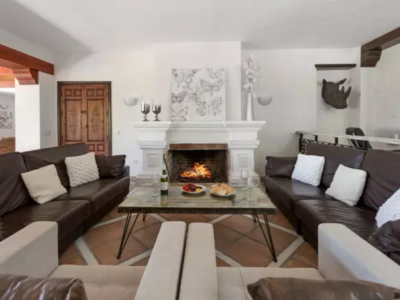 12-bedroom Villa In Benahavis, Spain (1.058 M²)