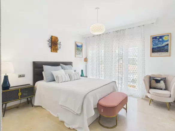 3-bedroom Town House In Estepona, Spain (122 M²)