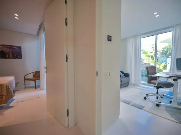 3-bedroom Apartment In Marbella, Spain (130 M²)