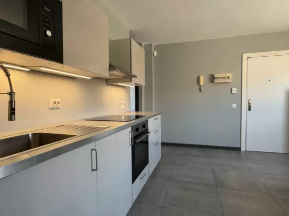 2-bedroom Apartment In Fuengirola, Spain (60 M²)