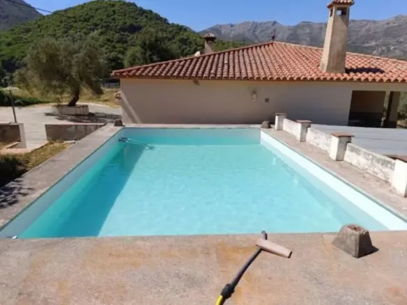 4-bedroom Villa In Ojen, Spain (108 M²)