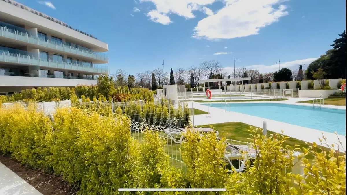 3-bedroom Apartment In Marbella, Spain (103 M²)