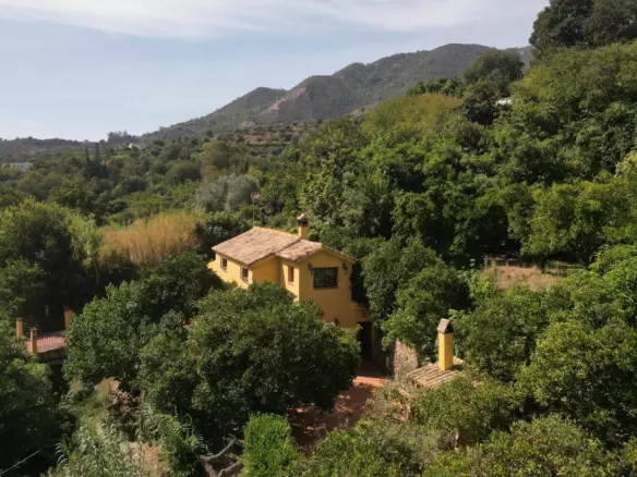 3-bedroom Country House In Ojen, Spain (217 M²)