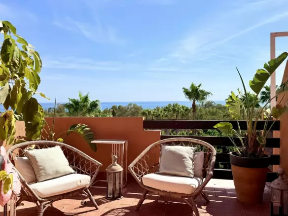 3-bedroom Apartment In Casares, Spain (140 M²)