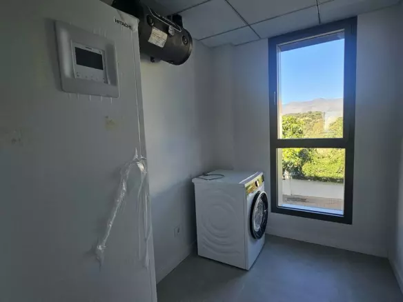 2-bedroom Apartment In Estepona, Spain (118 M²)