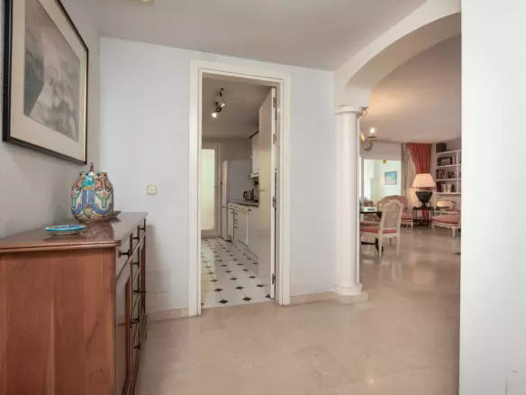 3-bedroom Apartment In Marbella, Spain (121 M²)