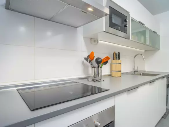 3-bedroom Apartment In Estepona, Spain (115 M²)