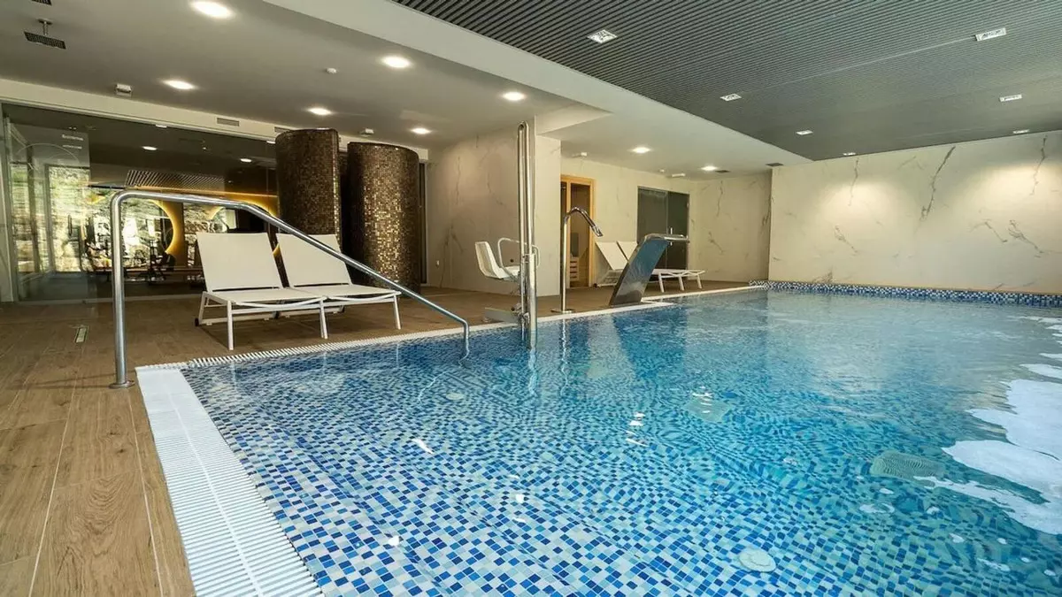3-bedroom Apartment In Estepona, Spain (120 M²)