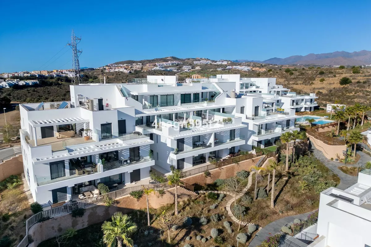 3-bedroom Apartment In Mijas, Spain (92 M²)