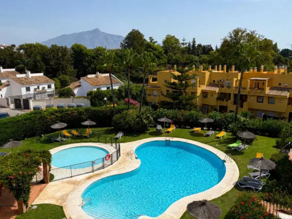 3-bedroom Apartment In Marbella, Spain (223 M²)